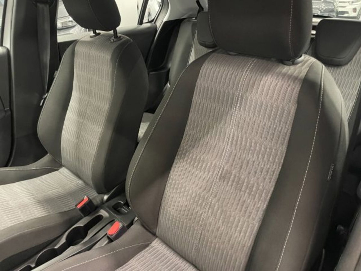 Opel Corsa 1.5 D 100 CV Edition (2)
