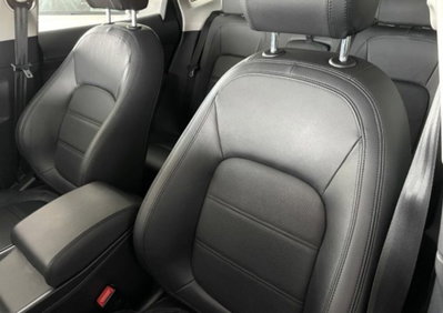 Jaguar E-Pace 2.0D 150 CV AWD aut. R-Dynamic HSE (10)