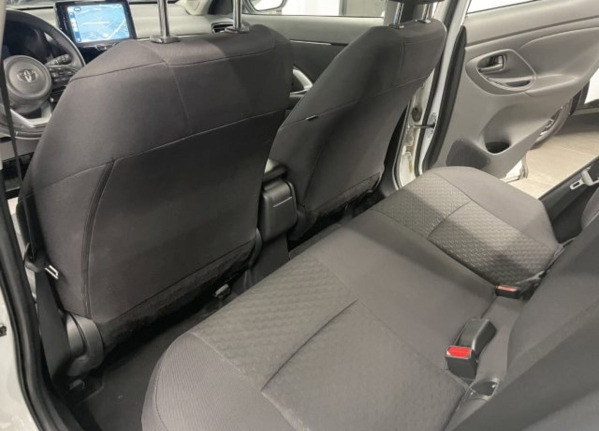 Toyota Yaris Cross 1.5 Hybrid 5p. E-CVT Active (16)