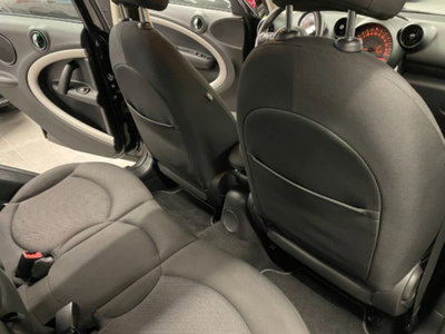 MINI Mini Countryman 2.0 Cooper D Countryman Automatica (15)