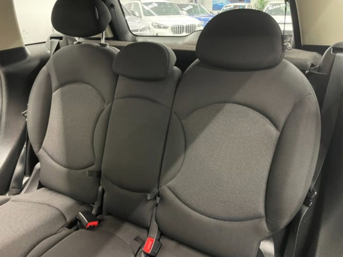 MINI Mini Countryman 2.0 Cooper D Countryman Automatica (17)