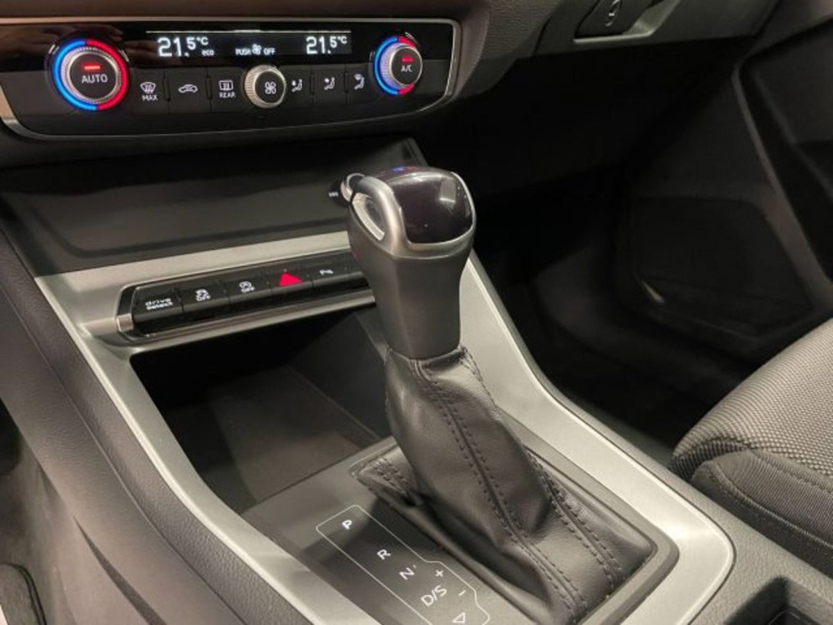Audi Q3 Sportback 2.0 tdi S line edition 150cv s-tronic (2)