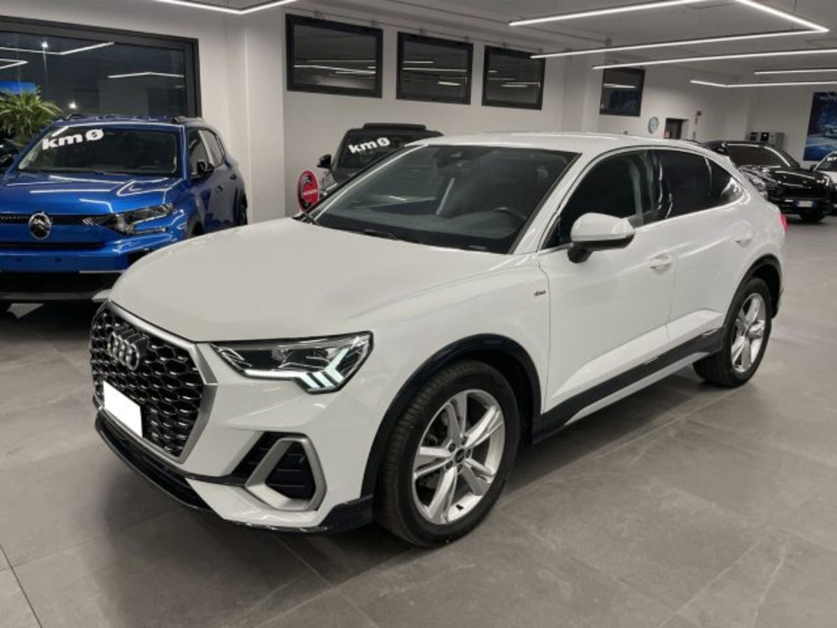 Audi Q3 Sportback 2.0 tdi S line edition 150cv s-tronic (8)