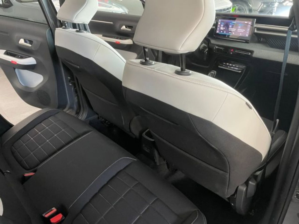 Citroen C3 1.2 turbo Max 100cv s&s (8)