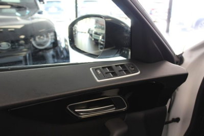 Jaguar F-Pace 2.0 D 180 CV R-Sport (10)