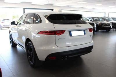 Jaguar F-Pace 2.0 D 180 CV R-Sport (3)