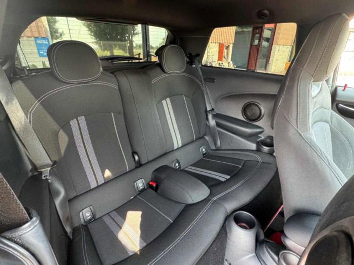 MINI Mini 2.0 John Cooper Works (11)