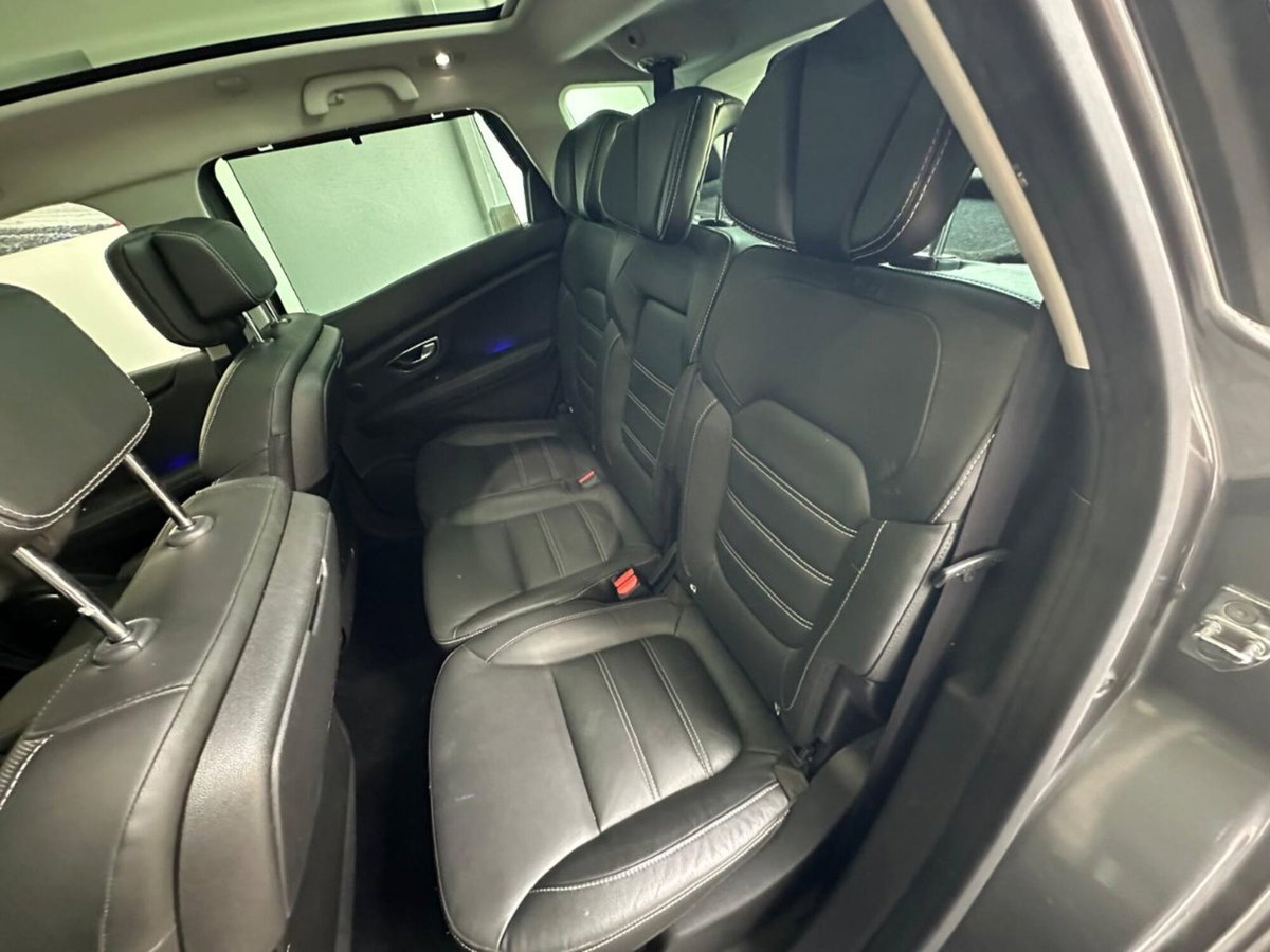 Renault Scenic E-Tech Electric 1.6 dCi 130CV Start&Stop Energy Bose (11)