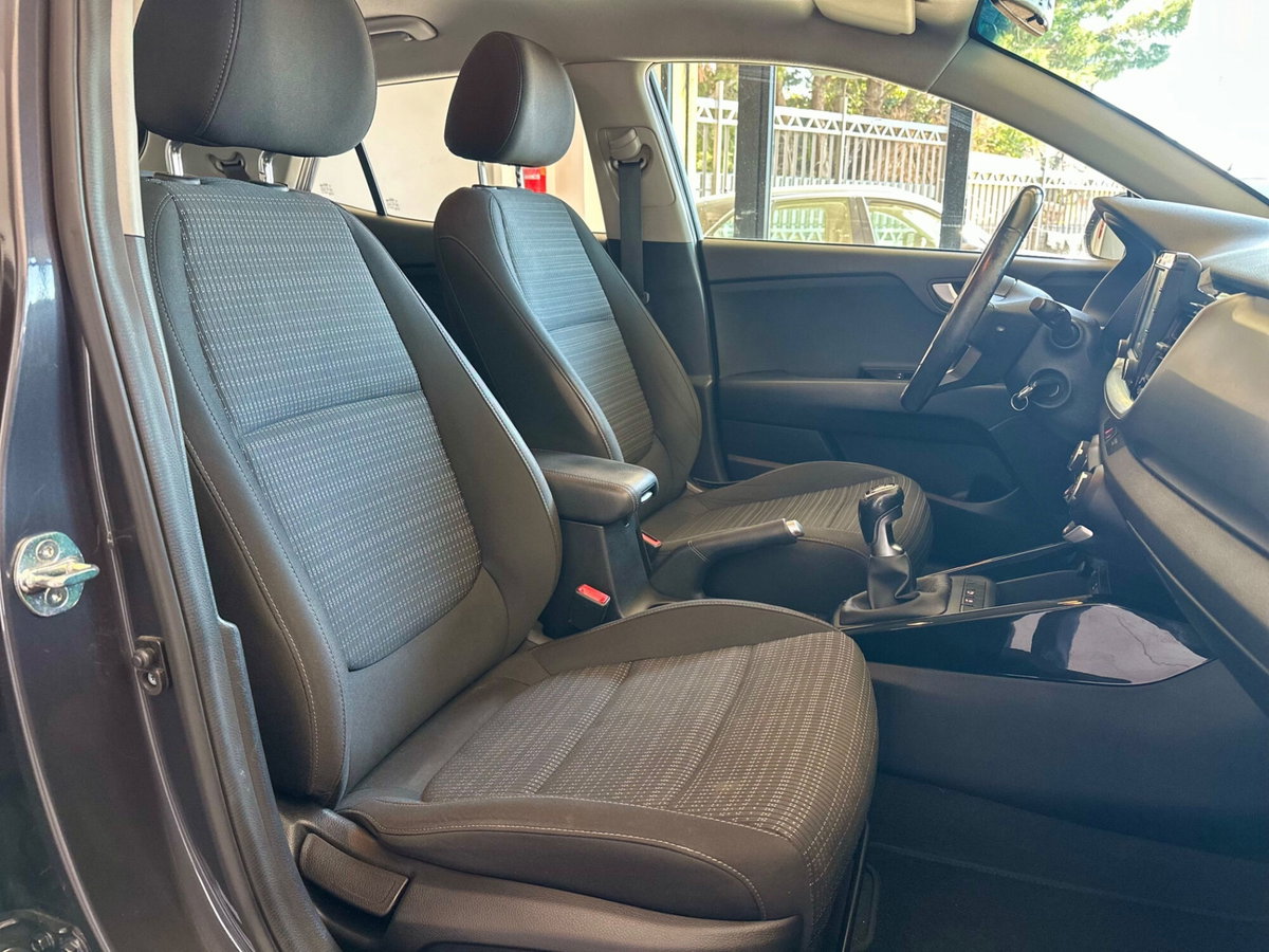 Kia Stonic 1.4 MPI EcoGPL Style (7)
