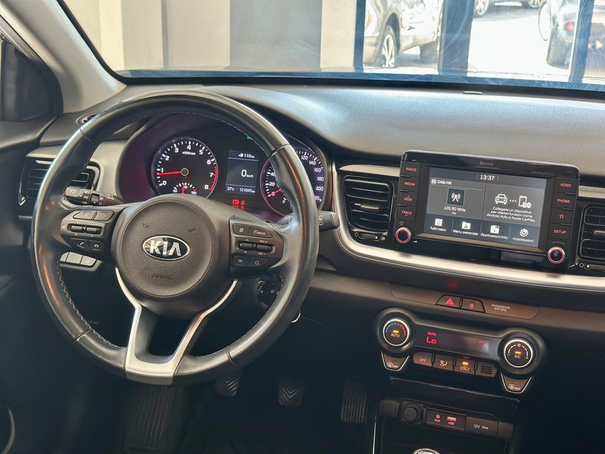 Kia Stonic 1.4 MPI EcoGPL Style (9)