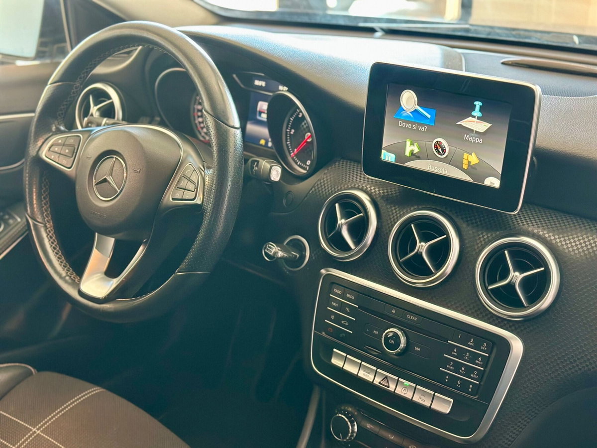 Mercedes-Benz Classe A 180 d Automatic Sport (10)