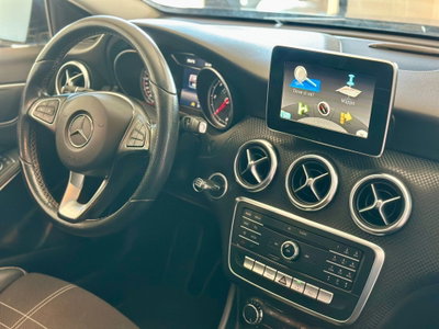 Mercedes-Benz Classe A 180 d Automatic Sport (10)