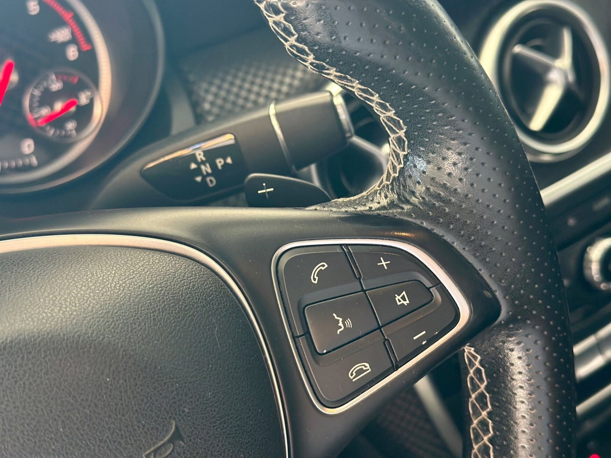 Mercedes-Benz Classe A 180 d Automatic Sport (11)