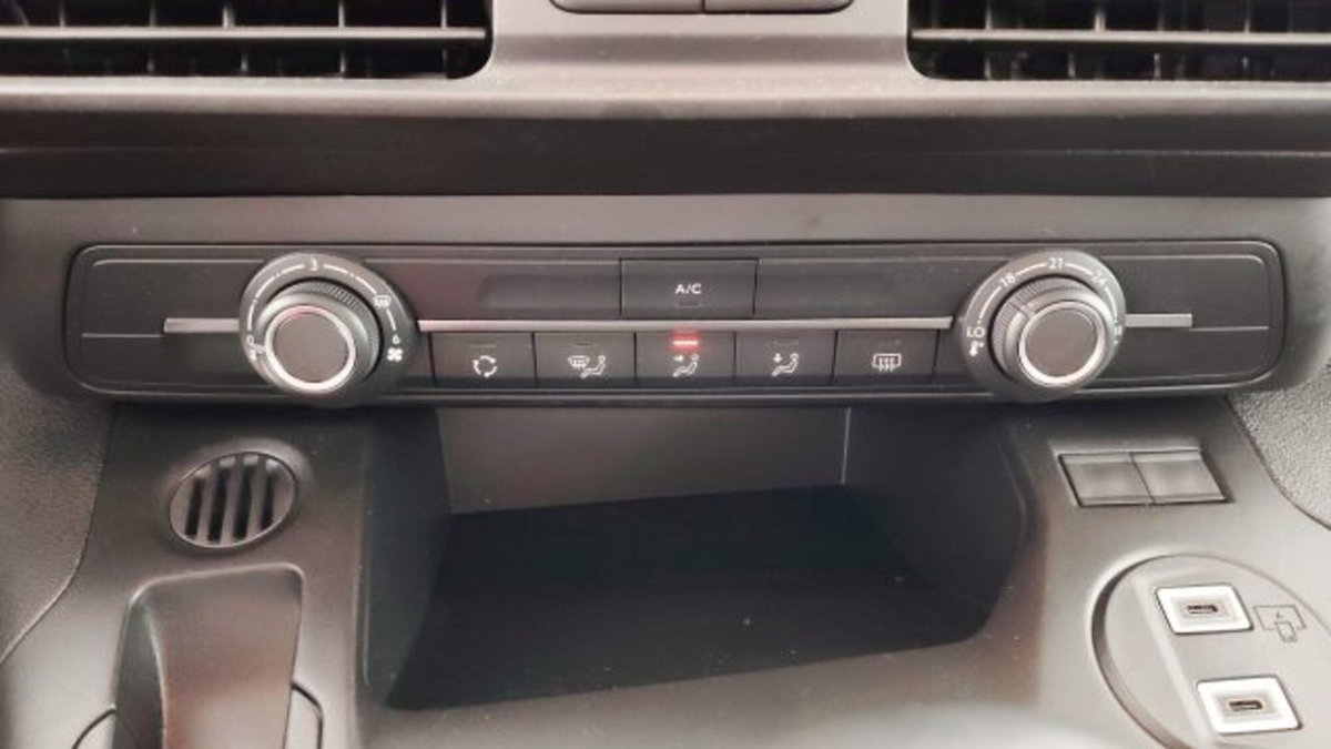 Citroen Berlingo BlueHDi 100 M Shine (12)