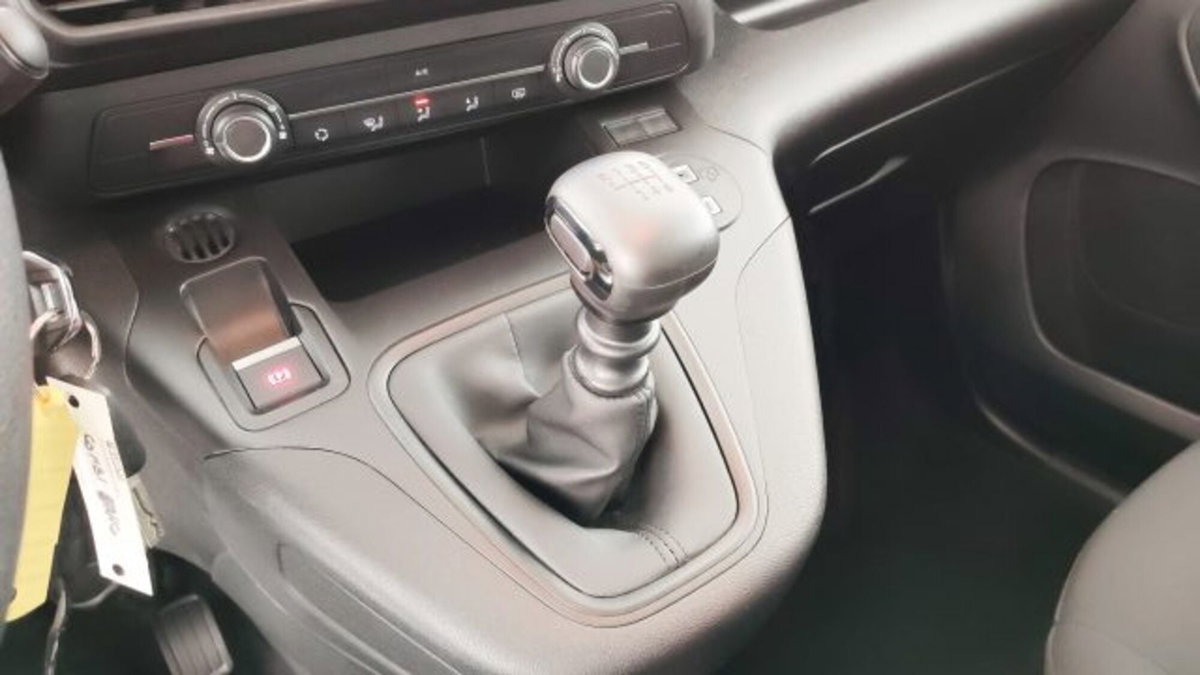 Citroen Berlingo BlueHDi 100 M Shine (13)