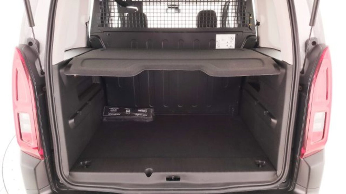 Citroen Berlingo BlueHDi 100 M Shine (16)