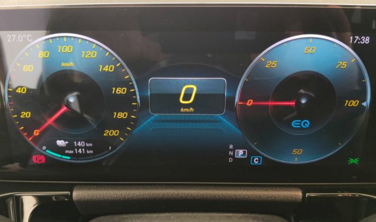 Mercedes-Benz EQA 250 Premium Pro (11)