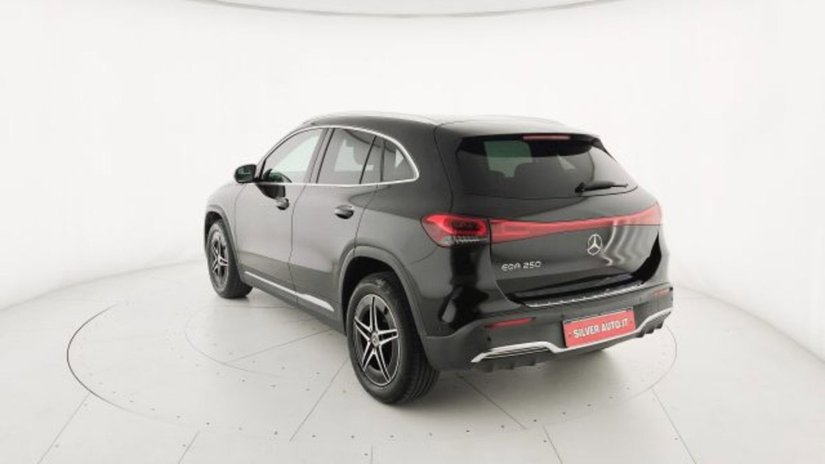 Mercedes-Benz EQA 250 Premium Pro (5)