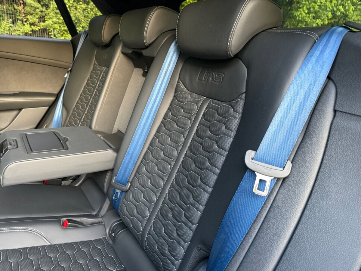 Audi RS Q8 Q8 4.0 mhev quattro tiptronic (14)