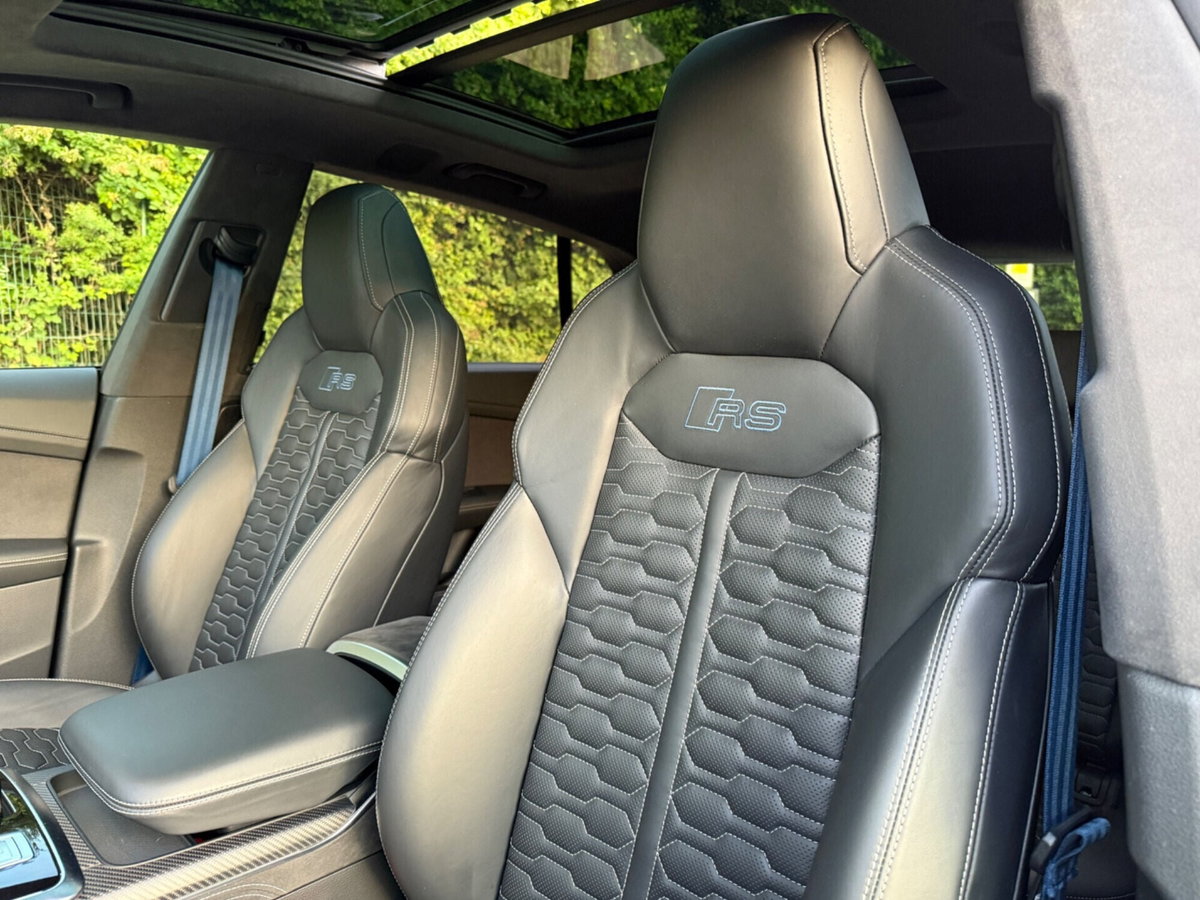 Audi RS Q8 Q8 4.0 mhev quattro tiptronic (19)