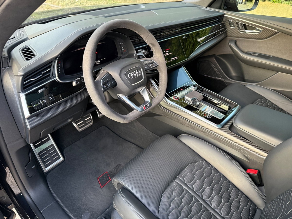 Audi RS Q8 Q8 4.0 mhev quattro tiptronic (20)
