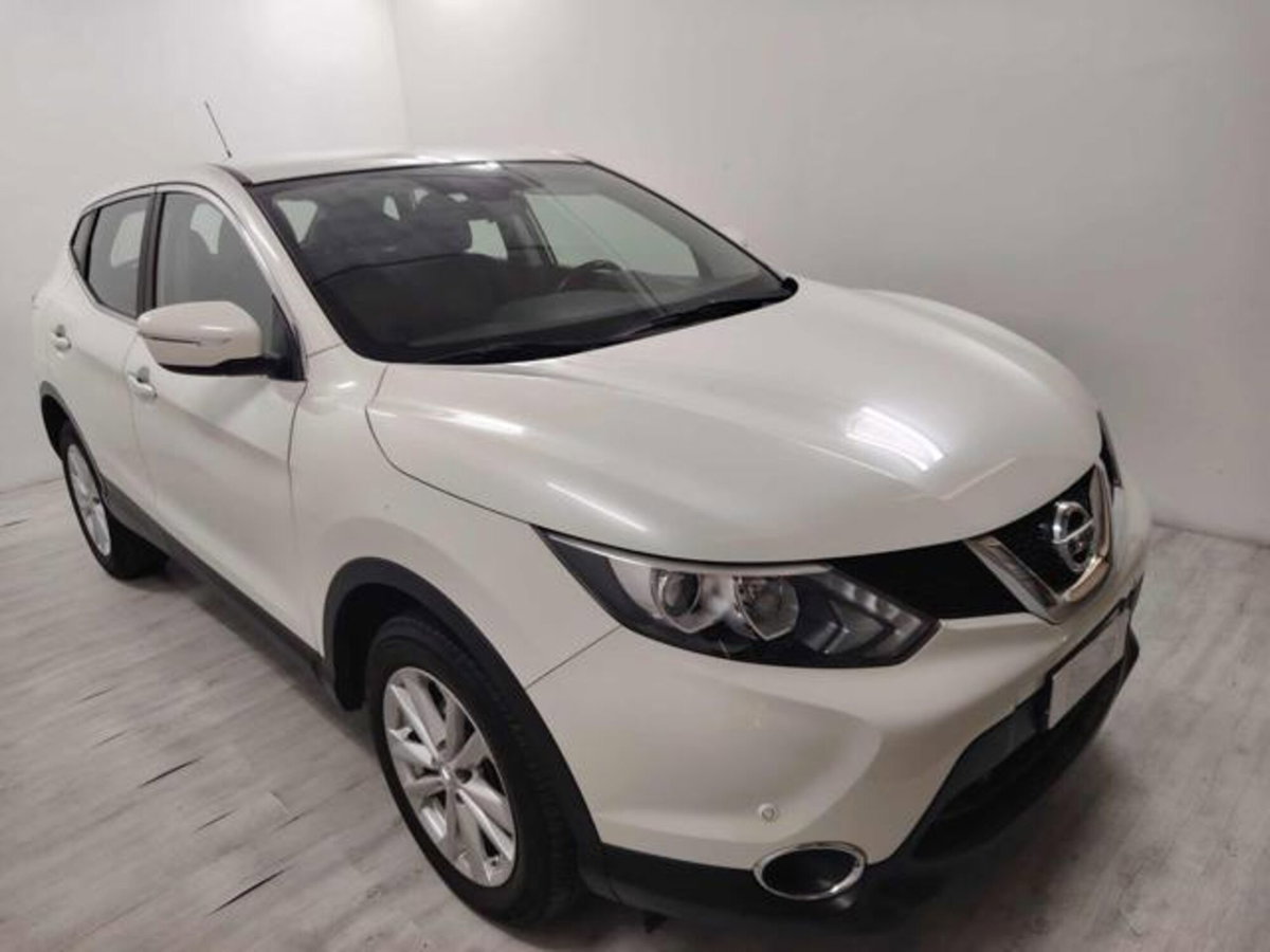 Nissan Qashqai 1.5 dCi Acenta (2)