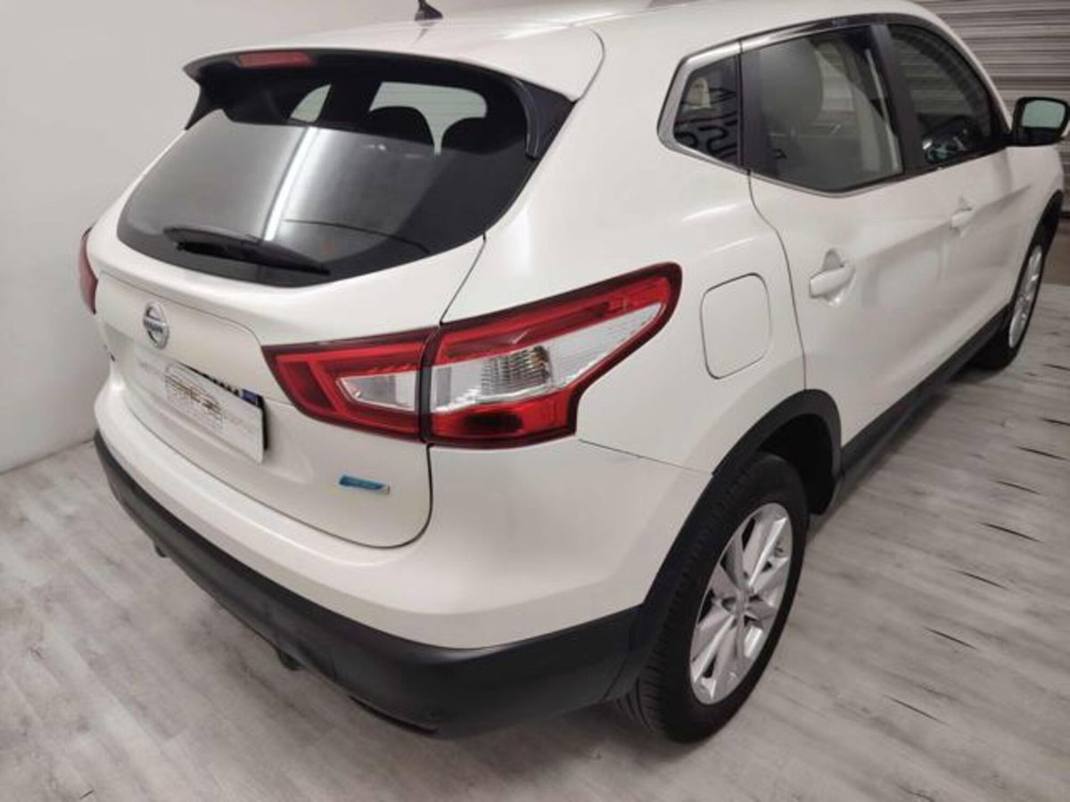 Nissan Qashqai 1.5 dCi Acenta (4)