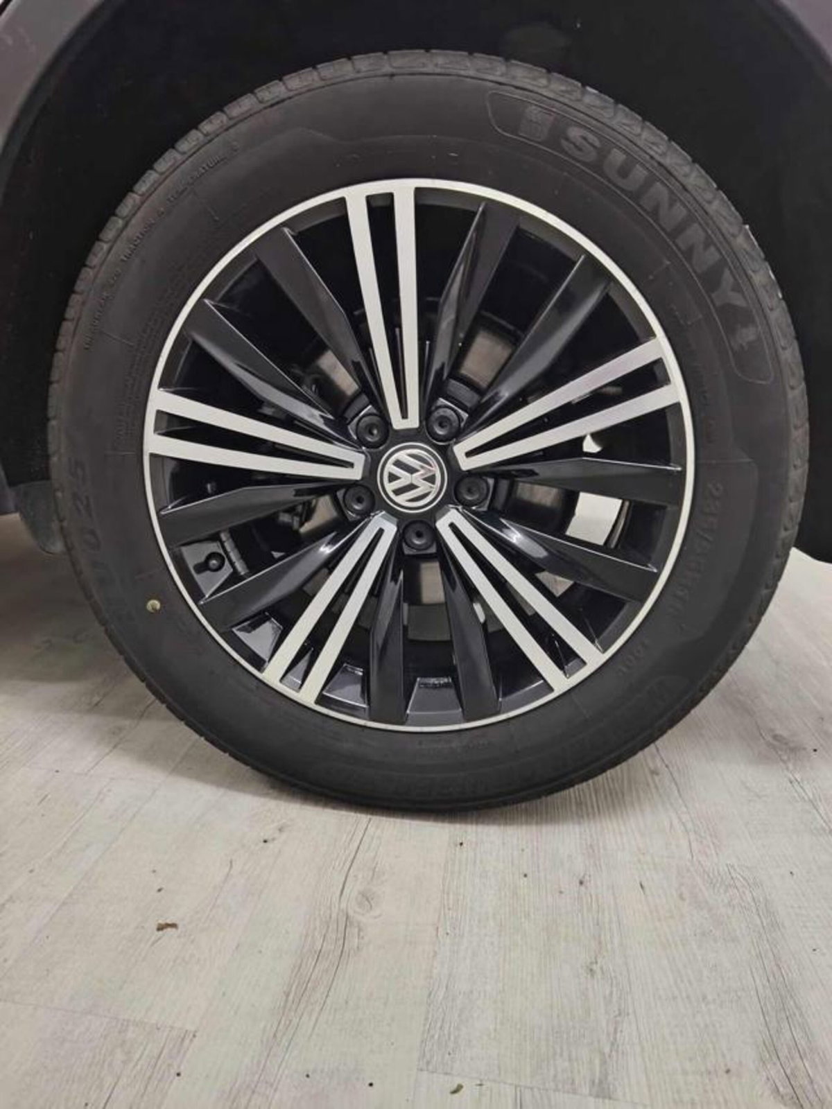 Volkswagen Tiguan 1.5 TSI 150 CV DSG ACT R-Line (5)