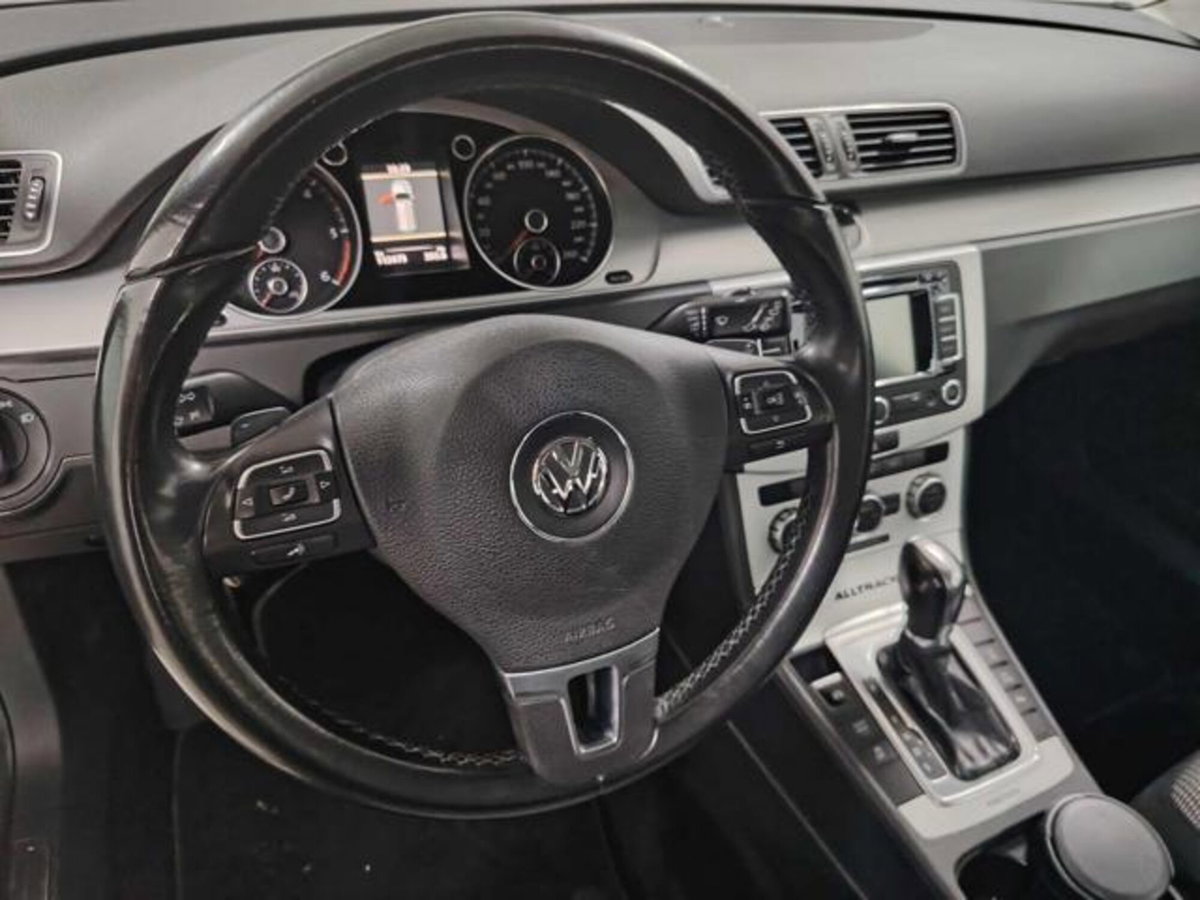 Volkswagen Passat Variant Var 2.0 TDI 177CV DSG High. BMT (6)