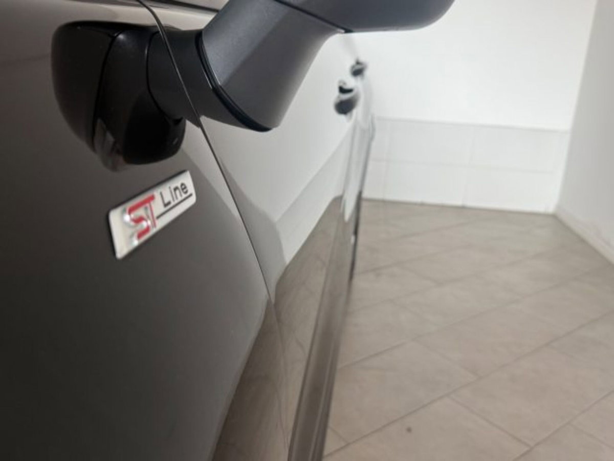 Ford Puma 1.0 EcoBoost Hybrid 125 CV S&S aut. Titanium Design (4)