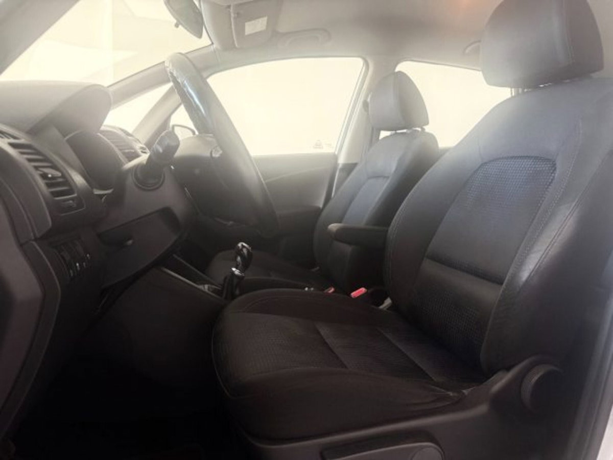 Hyundai ix20 1.4 90 CV Econext Comfort (13)