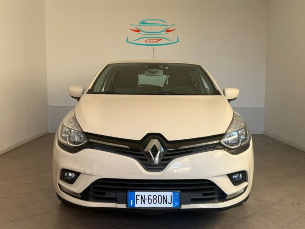 Renault Clio 1.2 75 CV 5 porte Duel