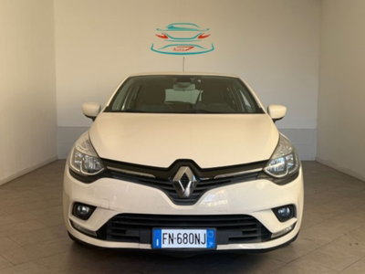 Renault Clio 1.2 75 CV 5 porte Duel usata