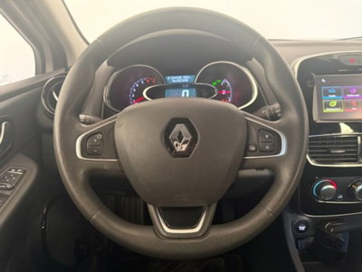 Renault Clio 1.2 75 CV 5 porte Duel (10)