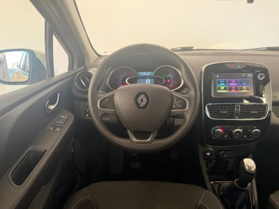 Renault Clio 1.2 75 CV 5 porte Duel (11)