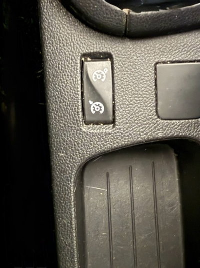 Renault Clio 1.2 75 CV 5 porte Duel (16)