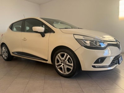 Renault Clio 1.2 75 CV 5 porte Duel (2)