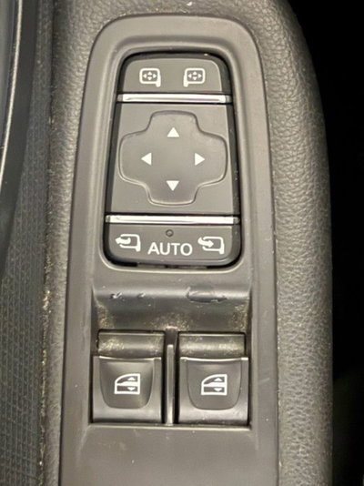 Renault Clio 1.2 75 CV 5 porte Duel (20)