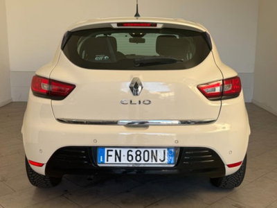 Renault Clio 1.2 75 CV 5 porte Duel (6)