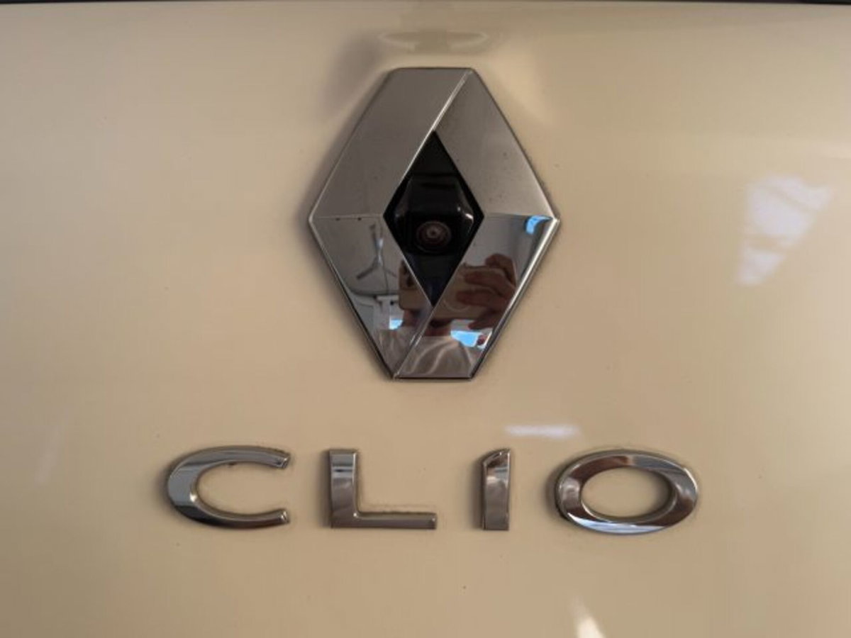 Renault Clio 1.2 75 CV 5 porte Duel (8)