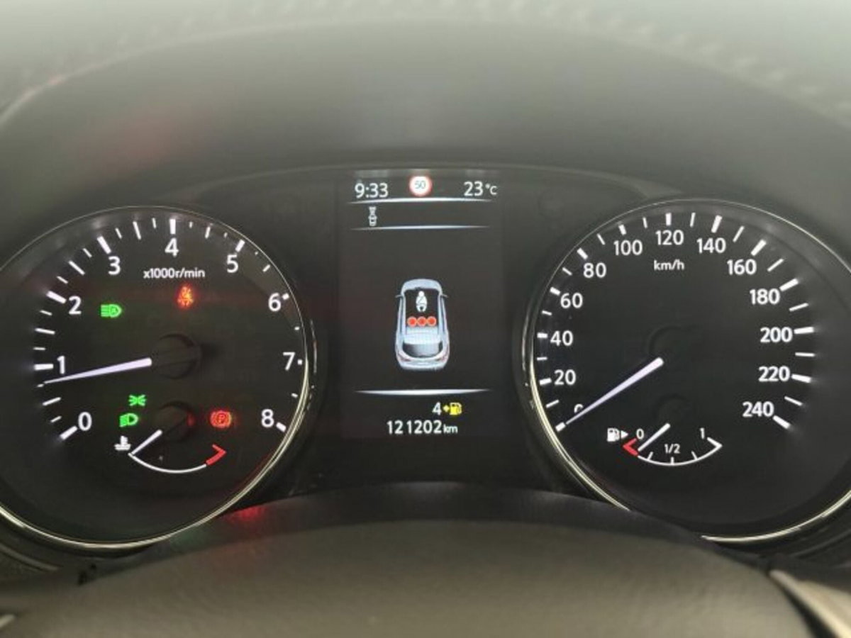 Nissan Qashqai 1.2 DIG-T Visia (10)