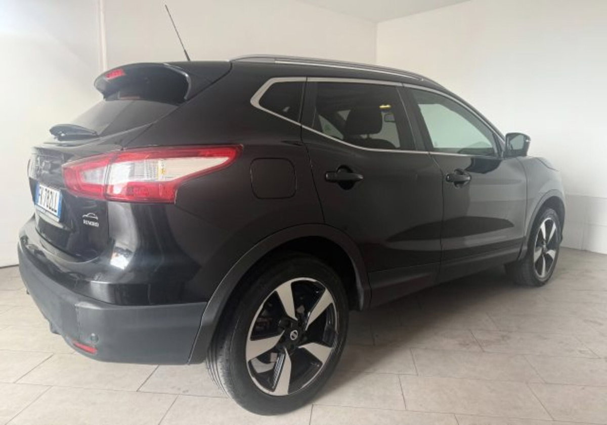 Nissan Qashqai 1.2 DIG-T Visia (4)