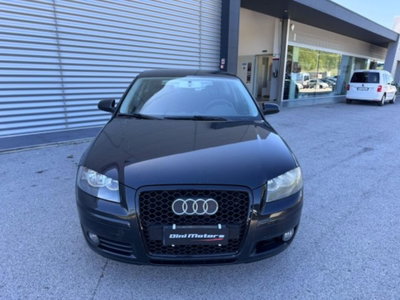 Audi A3 1.6 Attraction (2)