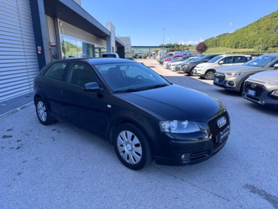 Audi A3 1.6 Attraction (3)