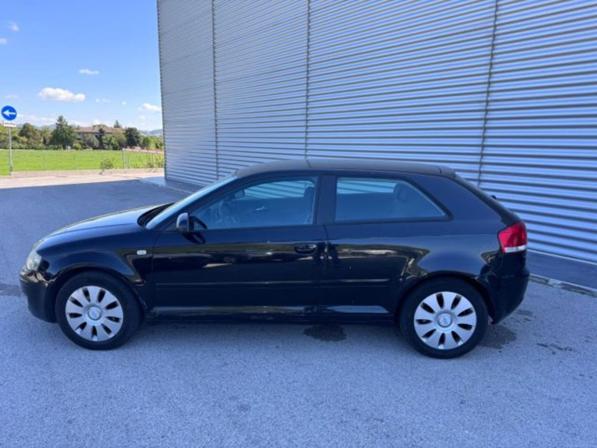 Audi A3 1.6 Attraction (8)