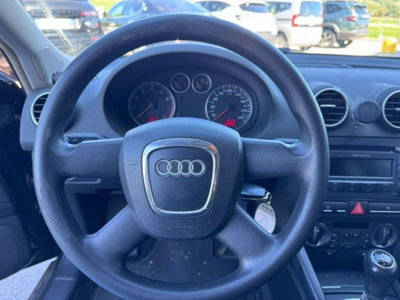 Audi A3 1.6 Attraction (9)