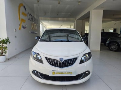 Lancia Ypsilon 1.0 FireFly 5 porte S&S Hybrid Gold Plus usata