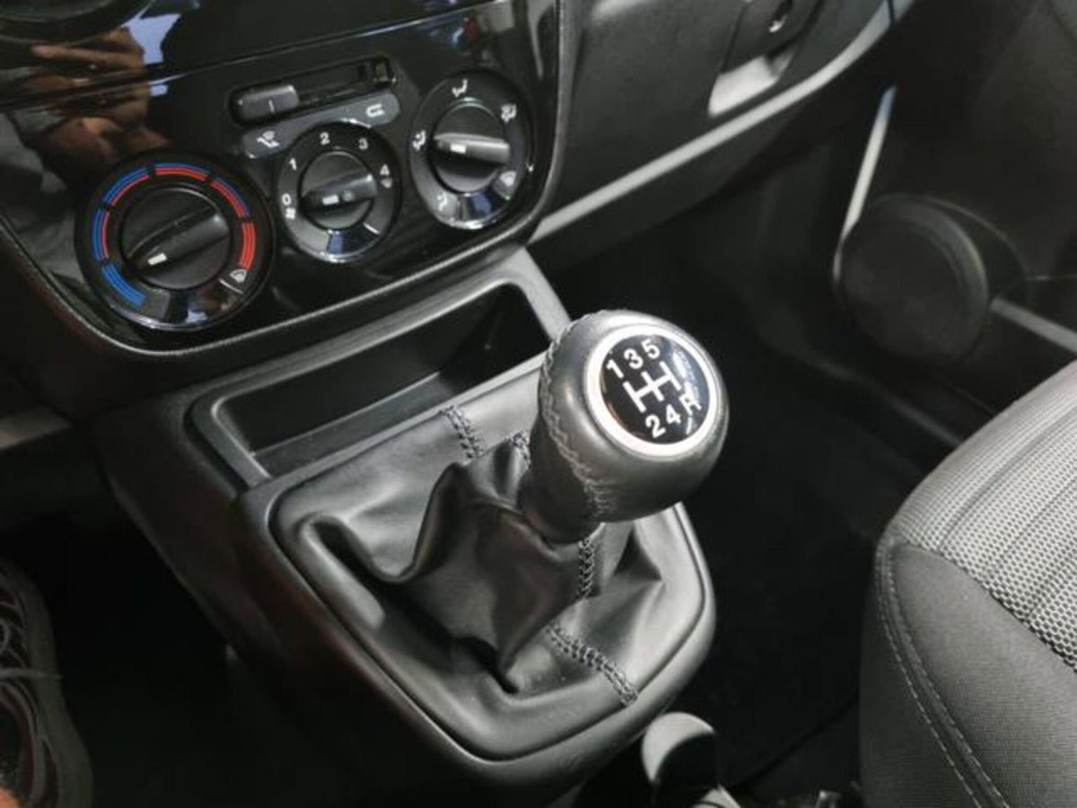 Fiat Qubo 1.3 MJT 80 CV Trekking (12)