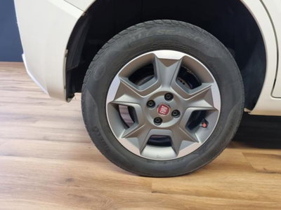 Fiat Qubo 1.3 MJT 80 CV Trekking (15)