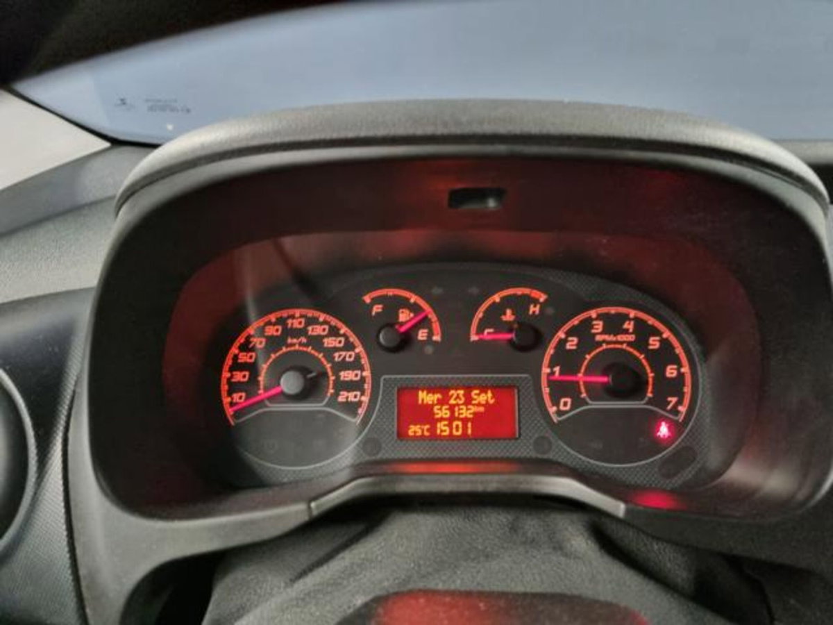 Fiat Qubo 1.3 MJT 80 CV Trekking (5)
